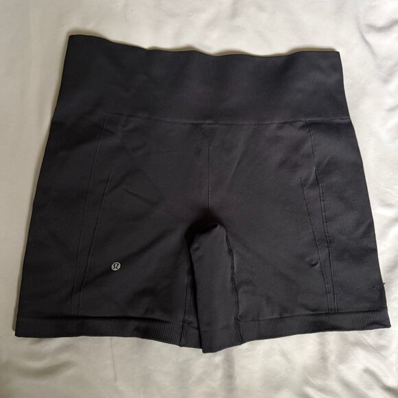 LULULEMON SCULPT SHORT SIZE 12 - Picture 5 of 9